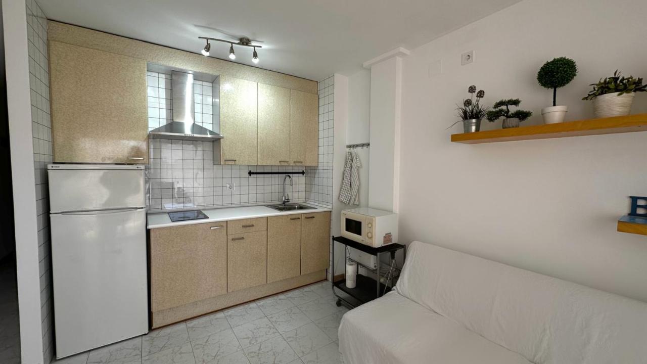 Apartamento De Playa En Santa Margarita. Rosas Exteriör bild
