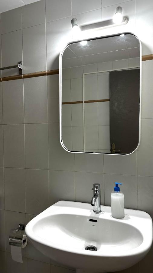 Apartamento De Playa En Santa Margarita. Rosas Exteriör bild